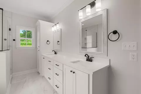 Bath - 163 Excellor, Sumrall, MS 39482 photo 1 of 3