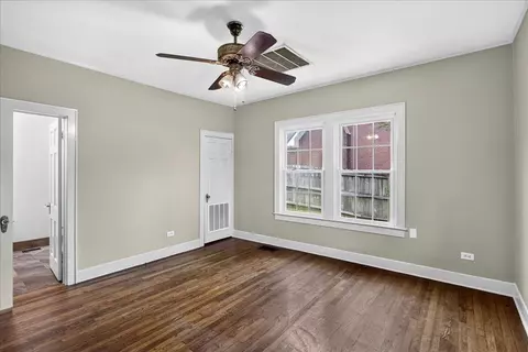 Bedroom - 1301 Hill Dr, Laurel, MS 39440 photo 5 of 12