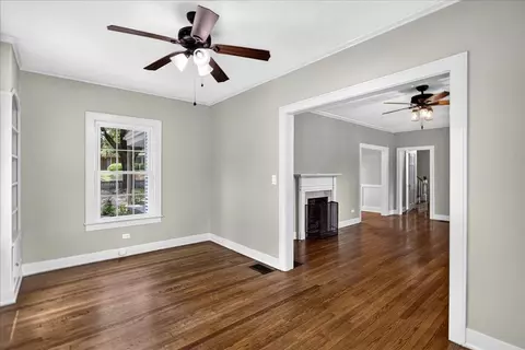 Living - 1301 Hill Dr, Laurel, MS 39440 photo 6 of 8
