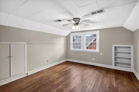 Bedroom - 1301 Hill Dr, Laurel, MS 39440 photo 6 of 12