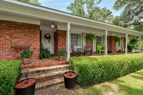 Exterior - 703 W 29th St, Laurel, MS 39440 photo 5 of 14