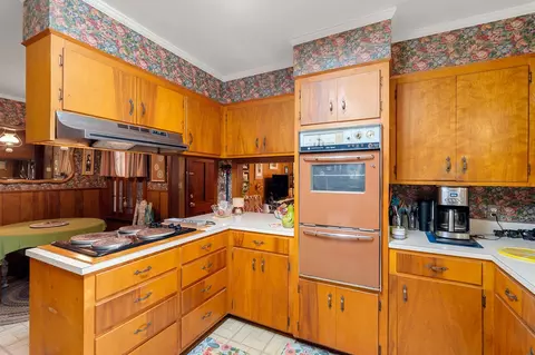 Kitchen - 703 W 29th St, Laurel, MS 39440 photo 4 of 4