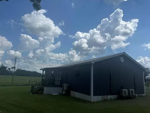 1013 Service, Laurel, MS 39443 photo 2