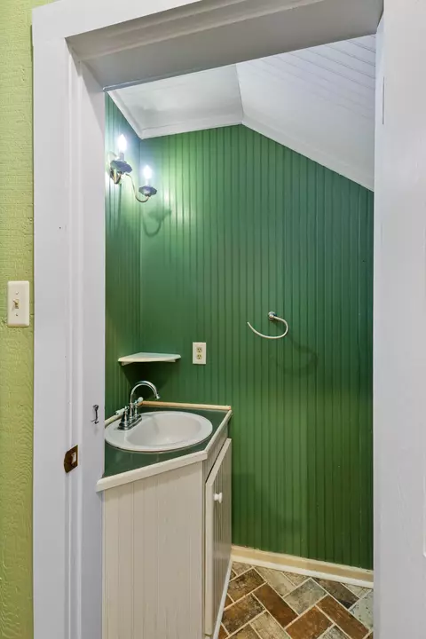 Bath - 143 Batson Rd, Petal, MS 39465 photo 1 of 6