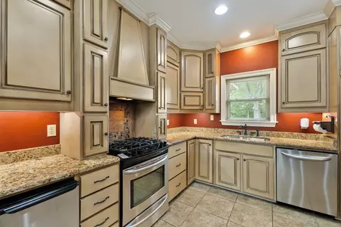 Kitchen - 535 Baker Rd, Purvis, MS 39475 photo 1 of 2