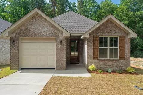 80 Riviera Dr, Hattiesburg, MS 39402