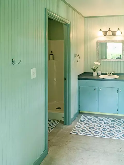 Bath - 5 Spokane Rd, Natchez, MS 39120 photo 5 of 5