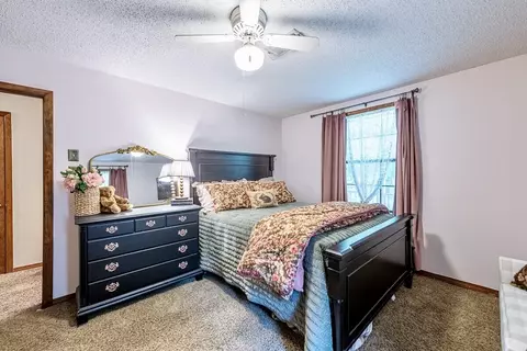 Bedroom - 5 Spokane Rd, Natchez, MS 39120 photo 4 of 7