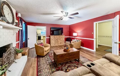 Living - 5 Spokane Rd, Natchez, MS 39120 photo 1 of 2