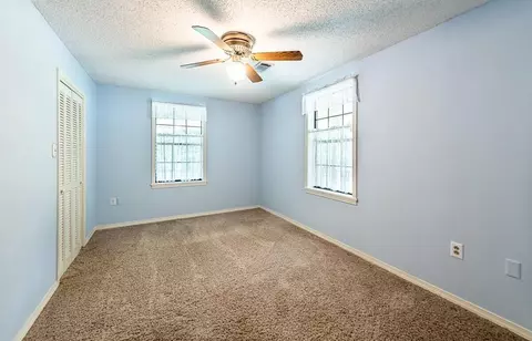 Bedroom - 5 Spokane Rd, Natchez, MS 39120 photo 5 of 7