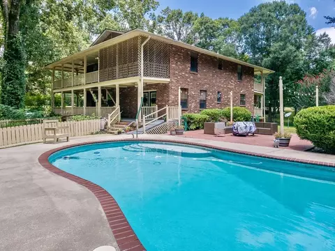 Exterior - 5 Spokane Rd, Natchez, MS 39120 photo 4 of 12