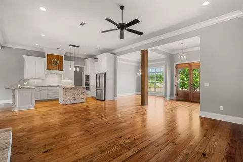 Living - 509 Quinlan, Brandon, MS 39047 photo 5 of 5