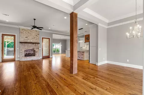 Living - 509 Quinlan, Brandon, MS 39047 photo 1 of 5