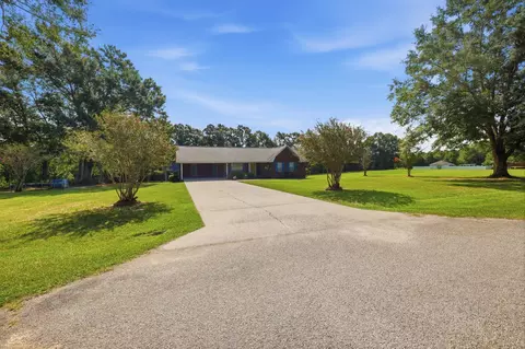 Exterior - 11 Fielding Rd, Wiggins, MS 39577 photo 2 of 17