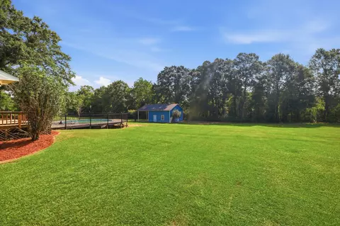 Exterior - 11 Fielding Rd, Wiggins, MS 39577 photo 12 of 17