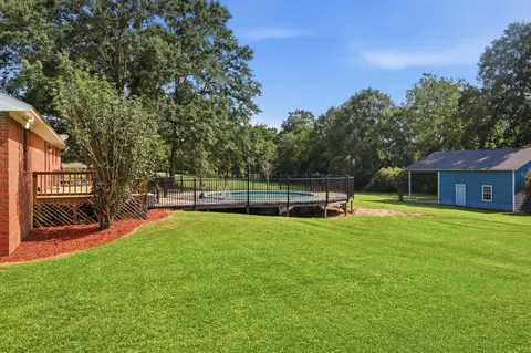 Exterior - 11 Fielding Rd, Wiggins, MS 39577 photo 13 of 17