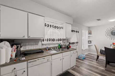 Kitchen - 104 Kadens Kove, Magee, MS 39111 photo 2 of 4