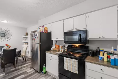 Kitchen - 104 Kadens Kove, Magee, MS 39111 photo 3 of 4