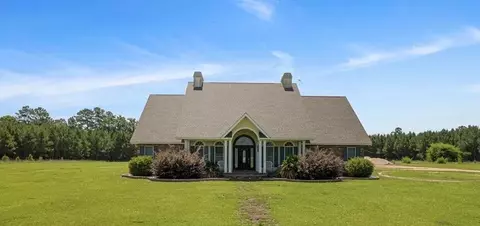 102 Loftin, Columbia, MS 39429