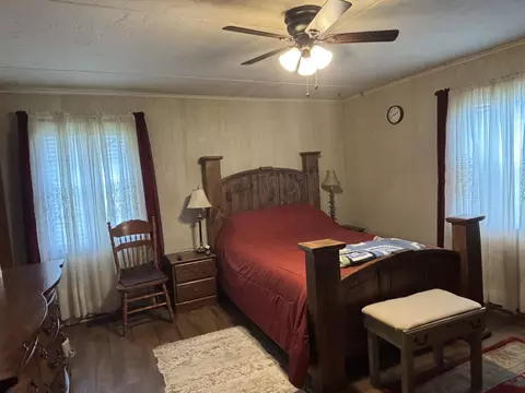 Bedroom - 1150 Trace Rd, Laurel, MS 39443 photo 3 of 3