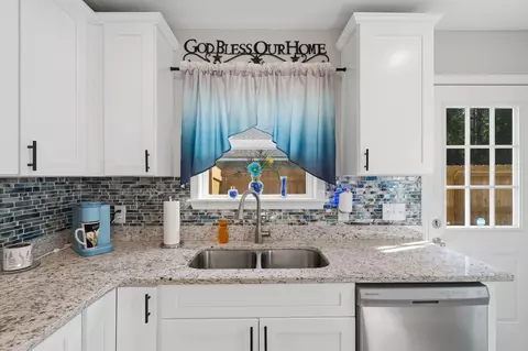 Kitchen - 462 Old Progress, Moselle, MS 39459 photo 4 of 4