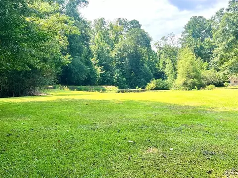 Exterior - 15 Sullivan Rd, Laurel, MS 39443 photo 16 of 17