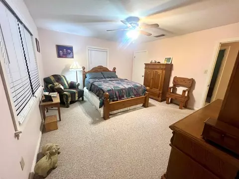 Bedroom - 15 Sullivan Rd, Laurel, MS 39443 photo 2 of 3