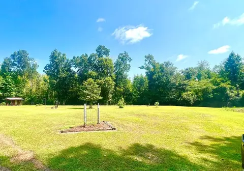 Exterior - 15 Sullivan Rd, Laurel, MS 39443 photo 14 of 17