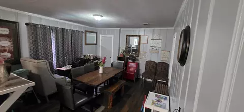 Dining - 75 E 8th Ave, Bay Springs, MS 39422 photo 1 of 1