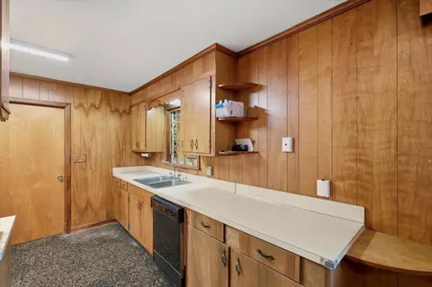 Kitchen - 107 W Bell Ave, Mendenhall, MS 39114 photo 5 of 5