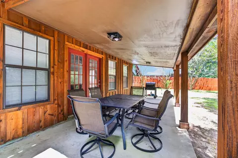 Exterior - 61 Pinehills Dr, Collins, MS 39428 photo 6 of 7