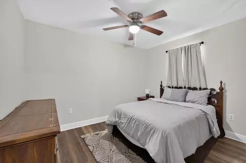 Bedroom - 61 Pinehills Dr, Collins, MS 39428 photo 4 of 7