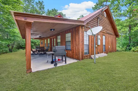 Exterior - 61 Pinehills Dr, Collins, MS 39428 photo 5 of 7