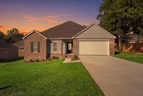 10 Harvard Oak, Hattiesburg, MS 39402