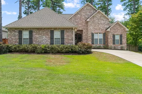 17 E Yellowstone Rd, Hattiesburg, MS 39402