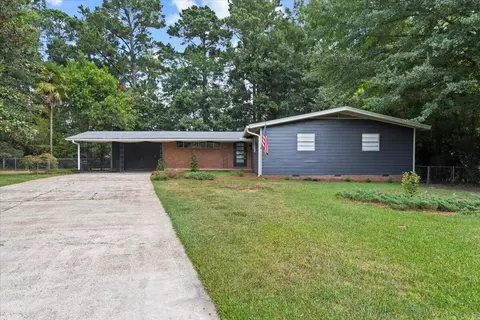 100 Lee Cir, Hattiesburg, MS 39402