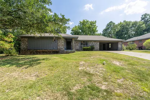 3108 Fernway Dr, Hattiesburg, MS 39401