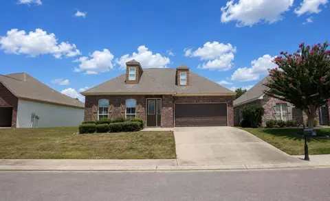 4 Calcutta Cv, Hattiesburg, MS 39402