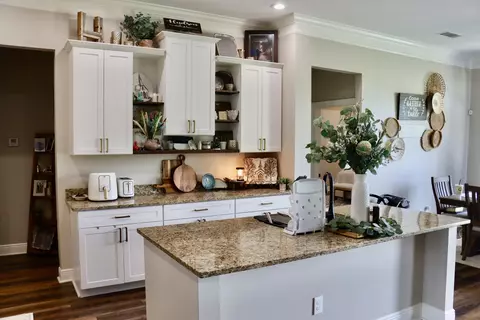 Kitchen - 402 Military Rd, Sumrall, MS 39482 photo 2 of 3