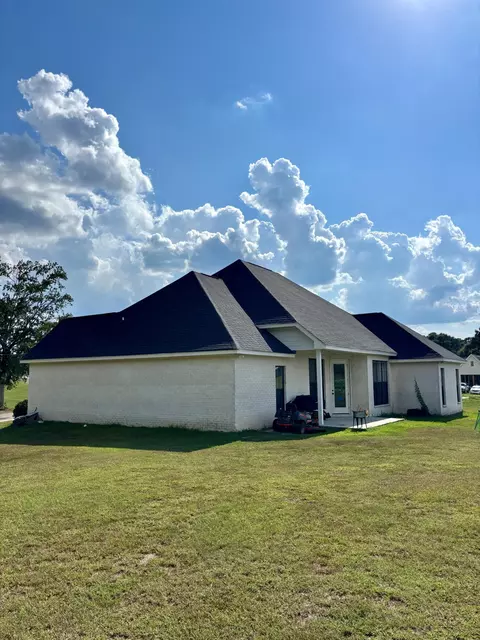 Exterior - 402 Military Rd, Sumrall, MS 39482 photo 2 of 2