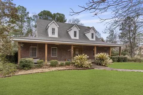 Exterior - 33 Pinedale Dr, Collins, MS 39428 photo 3 of 17