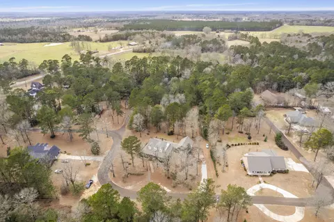 View/Area - 33 Pinedale Dr, Collins, MS 39428 photo 1 of 8