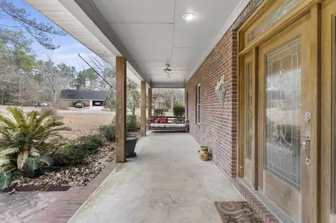 Exterior - 33 Pinedale Dr, Collins, MS 39428 photo 6 of 17