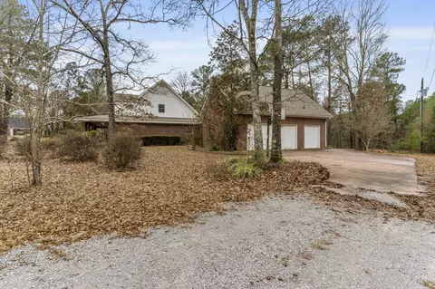 Exterior - 33 Pinedale Dr, Collins, MS 39428 photo 14 of 17