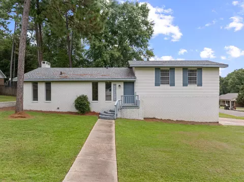 44 Sharmont Dr, Hattiesburg, MS 39402