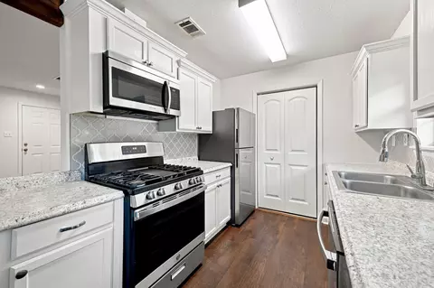 Kitchen - 1 Maple Rd, Petal, MS 39465 photo 1 of 2