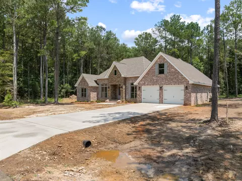 Exterior - 6 Shadow Ridge Dr, Laurel, MS 39443 photo 2 of 11