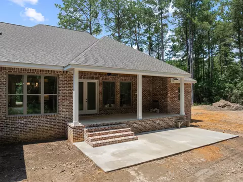 Exterior - 6 Shadow Ridge Dr, Laurel, MS 39443 photo 7 of 11