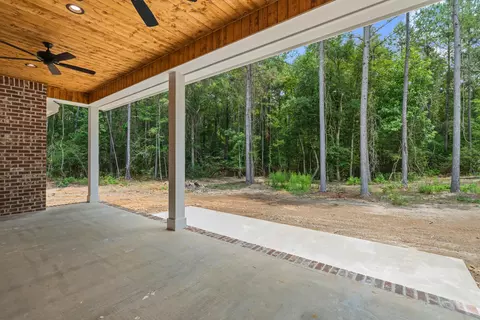 Exterior - 6 Shadow Ridge Dr, Laurel, MS 39443 photo 4 of 11