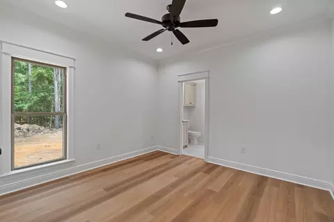 Bedroom - 6 Shadow Ridge Dr, Laurel, MS 39443 photo 2 of 8